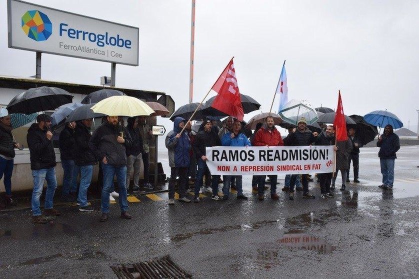 Manifestacion dos traballadores de Ferroatlantica-Foto-Rafa Quintans