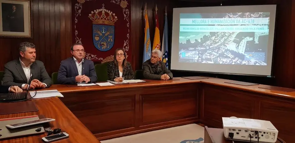 Presentacion en Malpica das obras de humanizacion da entrada da vila