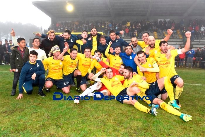 O Mazaricos proclamouse campión da Liga da Costa logo de vencer ao Corme. Foto: www.diariodeportivo.gal