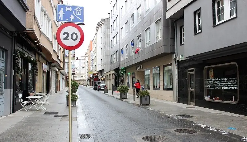 restricion de velocidade en Carballo