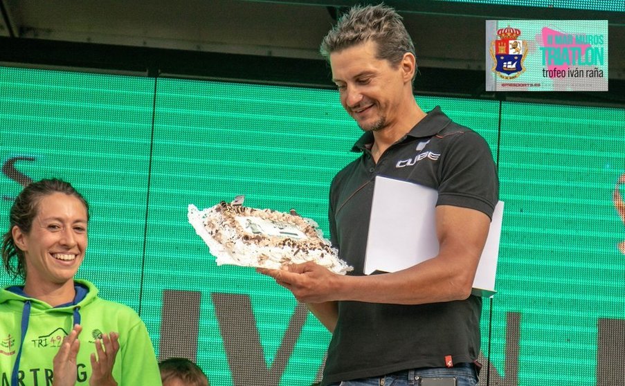 Ivan Rana campion no Triatlon de Muros