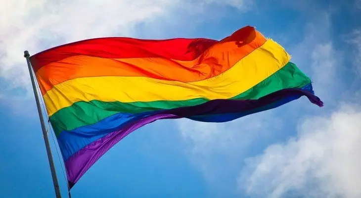 Bandeira multicolor LGTBI