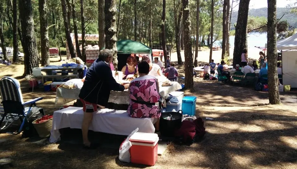 Zona recreativa na praia de Arino-Camarinas