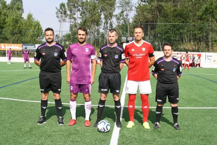 Capis e trio arbitral do Sofan-Monteaneros-Foto-Luis Gonzalez