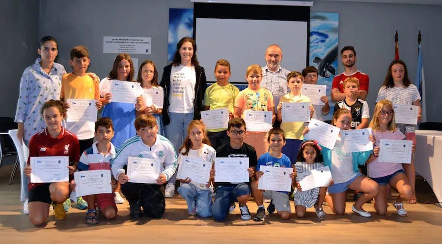 DIPLOMAS ESCUELA MUNICIPAL DE VELA 2019 Fisterra