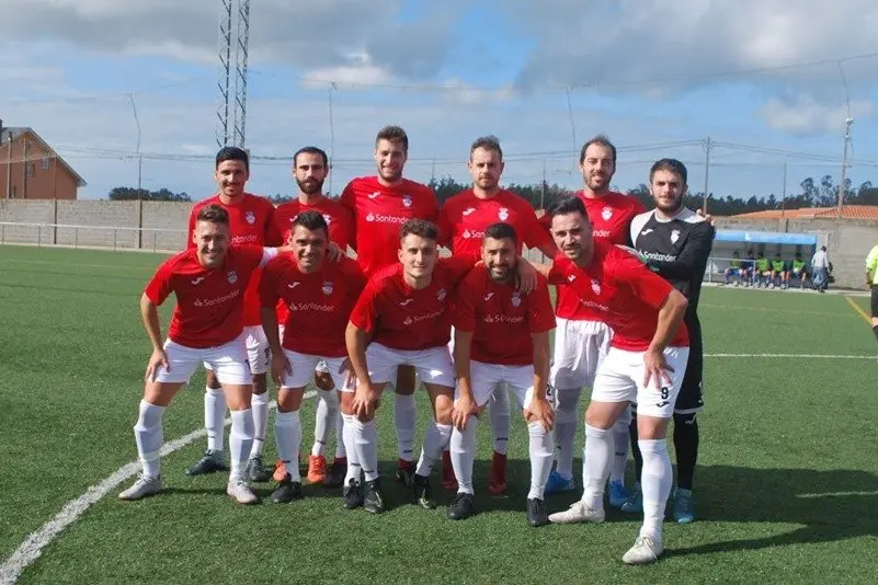 11 inicial do Ponteceso ante o Buño. Foto: Brais Pose.