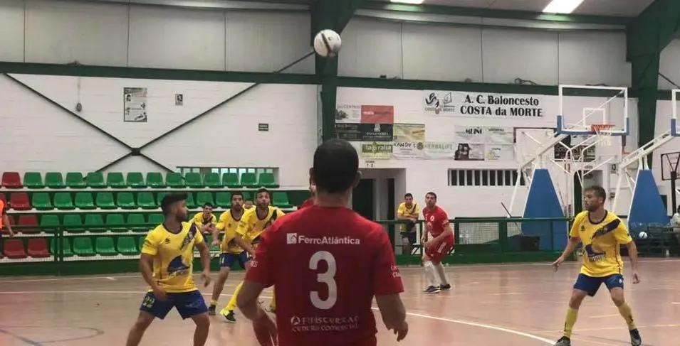 Mazaricos e Cee Futsal en pretemporada