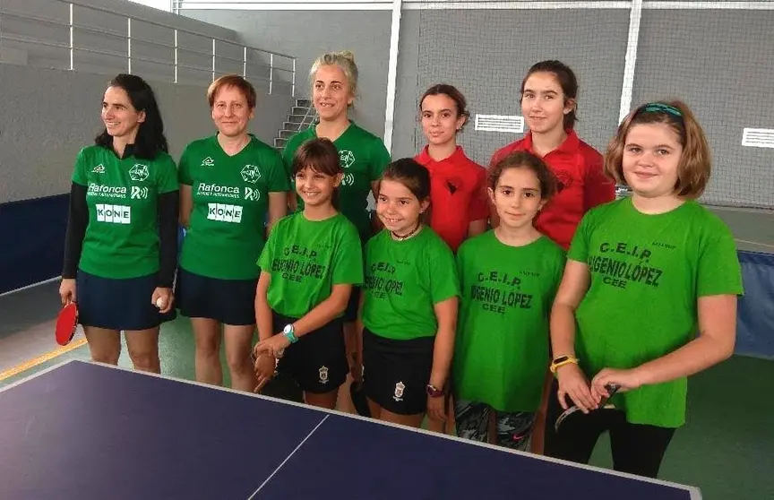 Equipo de tenis de mesa do CEIP Eugenio Lopez de Cee