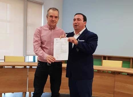 Pacto de goberno entre PSOE e PACOR en Corcubion