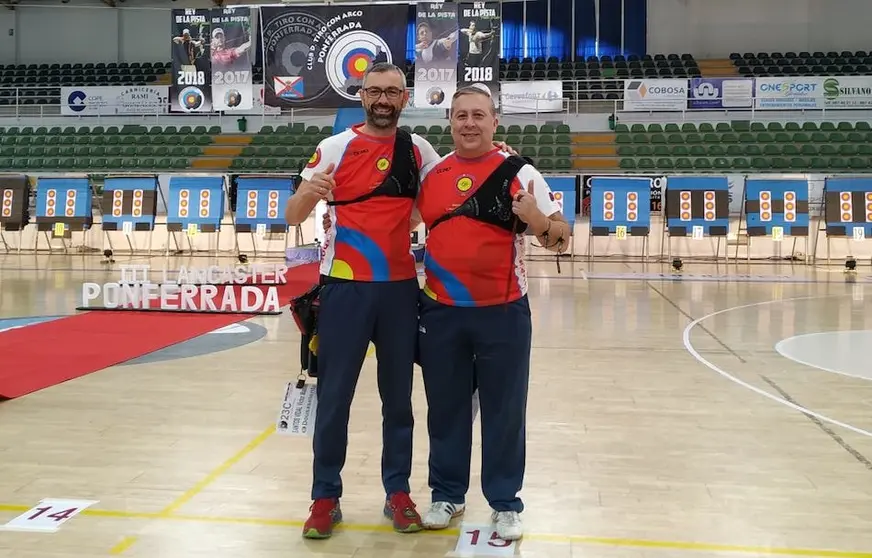 Victor Santos e Jose Maria Lema na Ponferrada Lancaster Style de tiro con arco