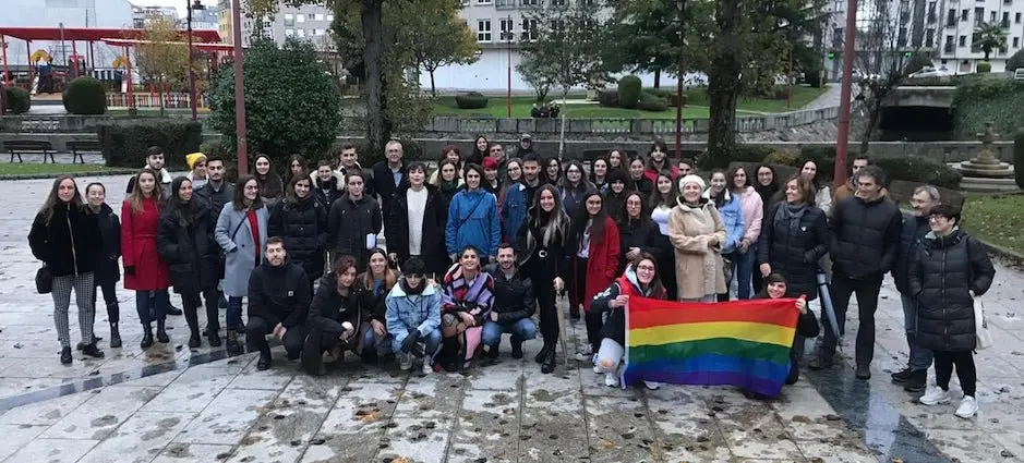 Concentracion en Carballo contra a violencia homofoba