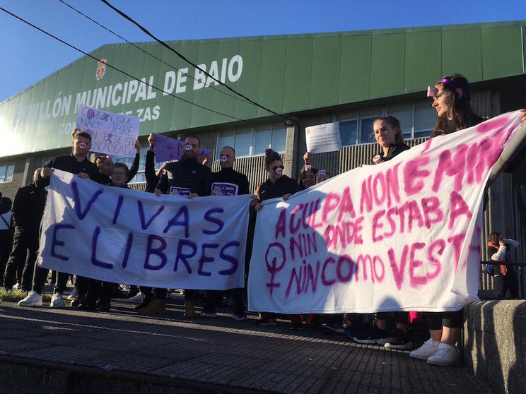 Concentracion feminista en Baio-Foto-Vitor de Mira