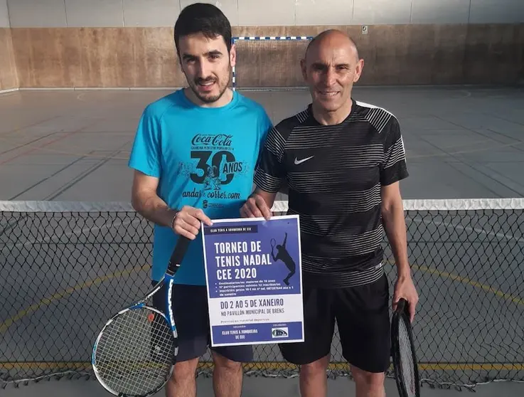 Adrián González e o ceense Floreal Castro no Torneo de Tenis de Cee