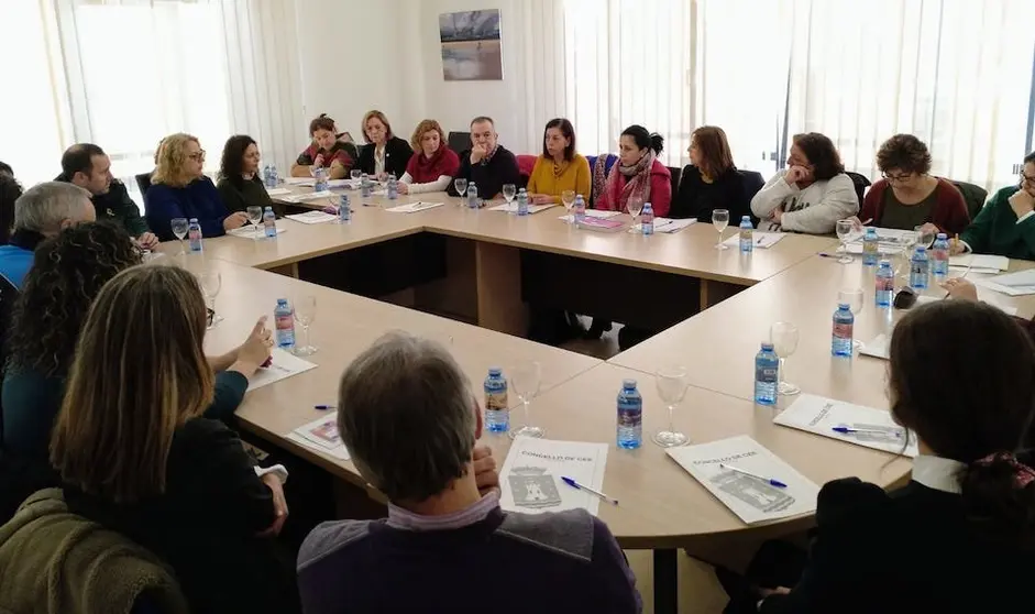 Mesa contra a violencia de xenero celebrada en Ce