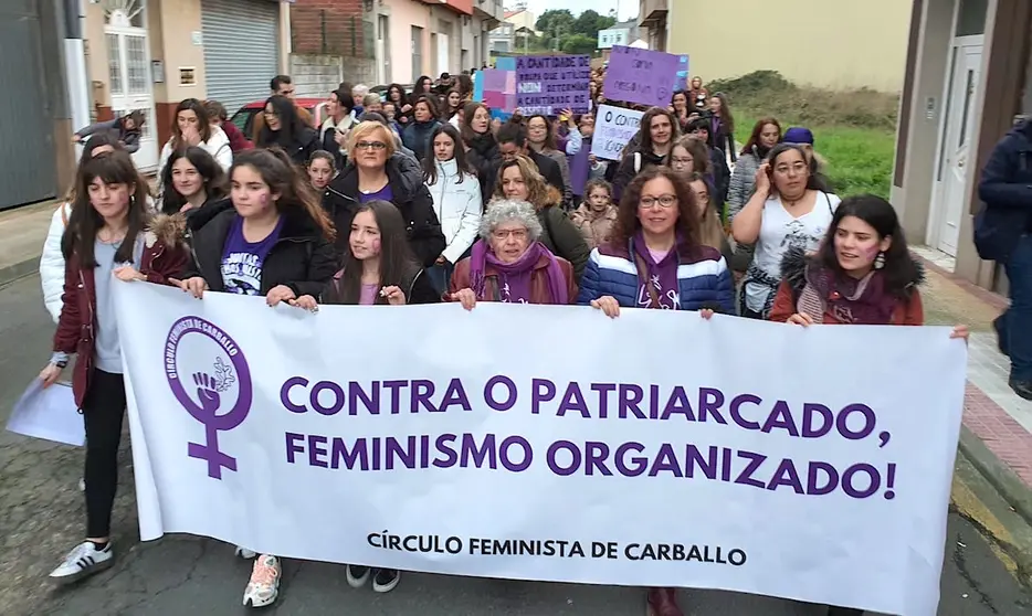 8M en Carballo Co Circulo Feminista-Foto-Rebelion Aluminio