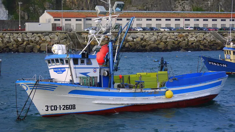 Barco do cerco en Malpica-Foto-BenGunn