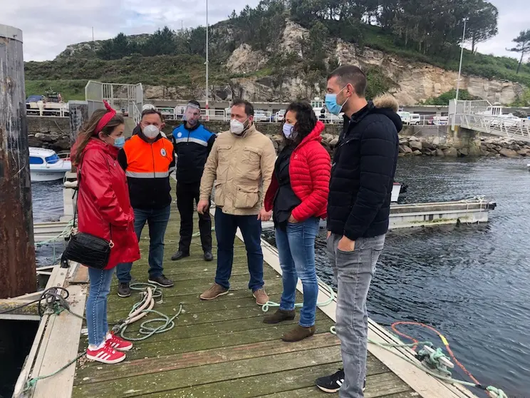 Visita ao porto de corme