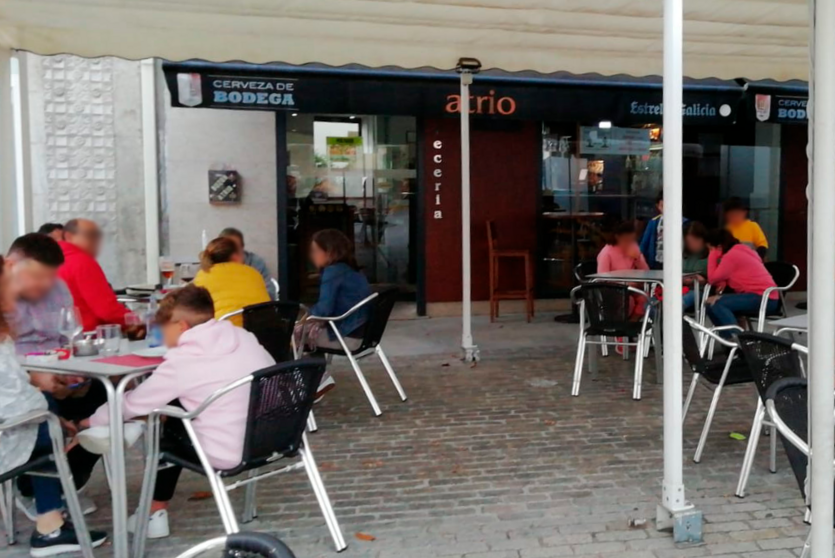 Terraza da cervecería o Atrio.