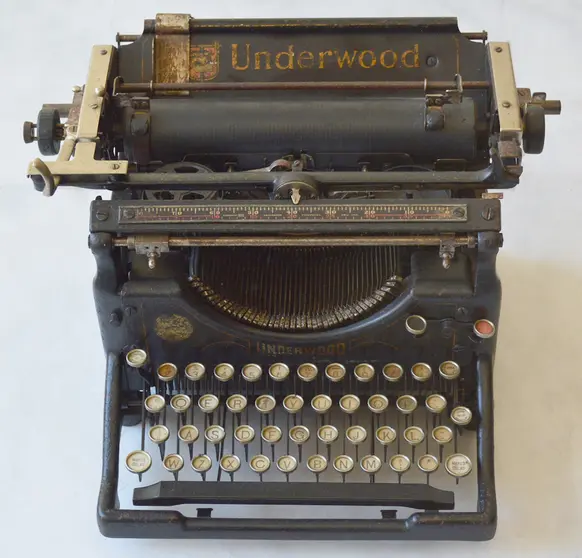 MÁQUINA DE ESCRIBIR UNDERWOOD Nº 5 Da Fundacion Fernando Blanco