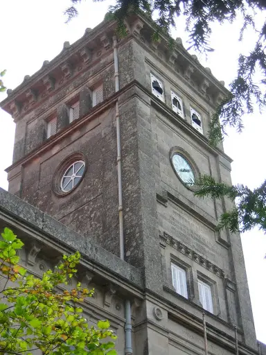 TORRE DO RELOXO DO INSTITUTO FERNANDO BLANCO