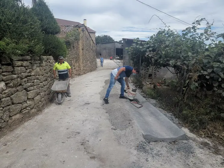 Pavimentacion en Tufions-Cereixo-Vimianzo