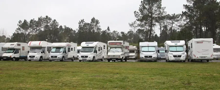 Imaxe dunha concentración de autocaravanas na comarca