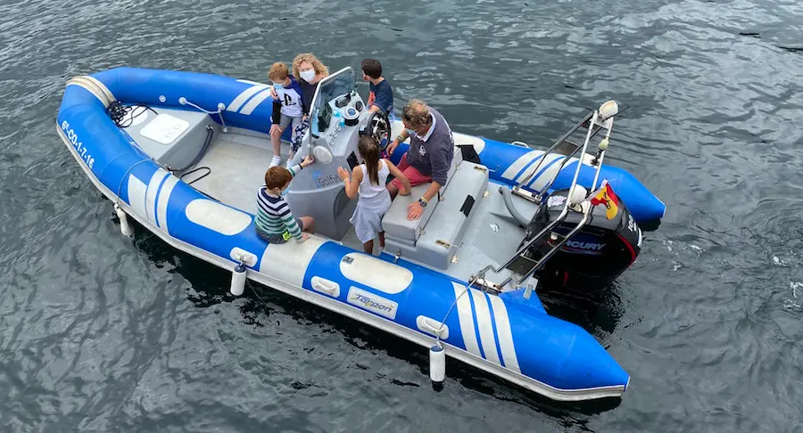 Travesía en barco na Laracha