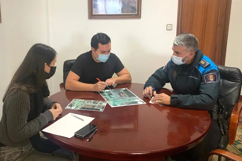 Reunión Goberno e Policia Local de Muxía