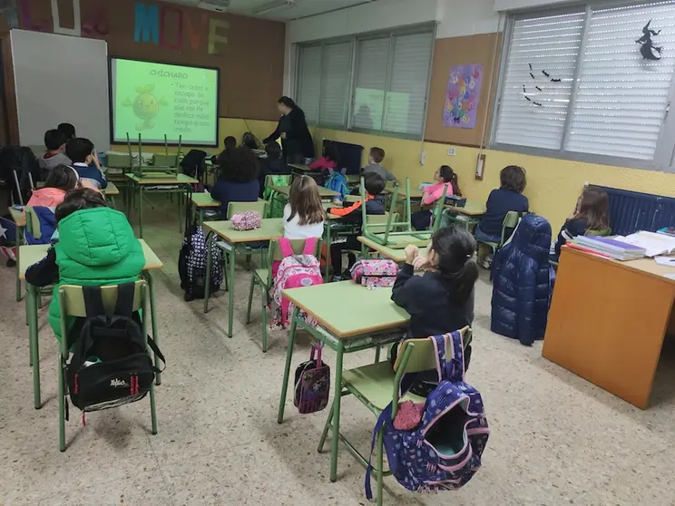 Programa de hortaliza de Vieiro nas escolas