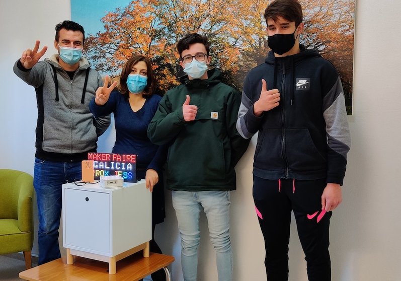 Mestrxs e alumnos do IES de Baio ganadores da Feira Maker de Galicai