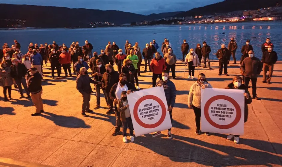 Pescadores de Laxe protestando contra o acoso das autoridades nos portos