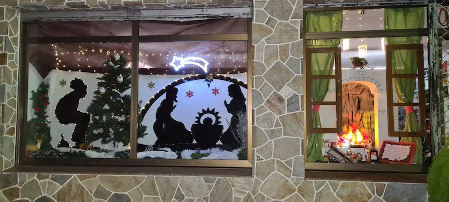 Escaparate de Agrícola Castiñeira na Laracha