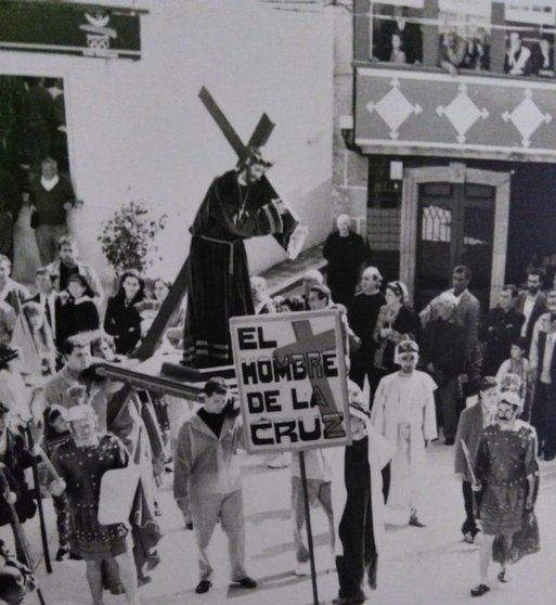 A version virtual do ano pasado serviu para recuperar vellas imaxes da Semana Santa de Fisterra-1968