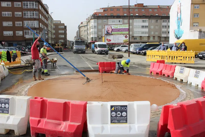 Obras rua peru Carballo