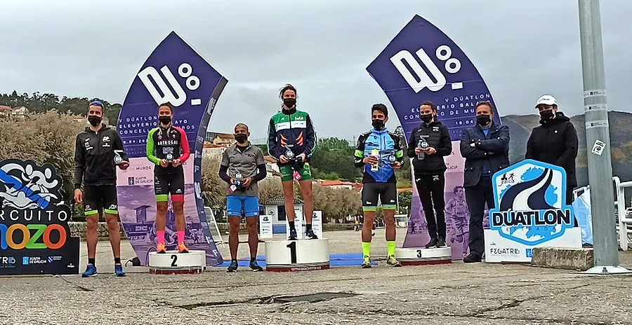 Familida de ganadores doDuatlon de Muros 2021