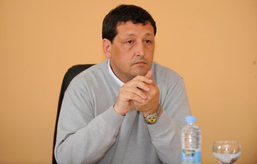 Jose Manuel Traba nun pleno como alcalde de Fisterra