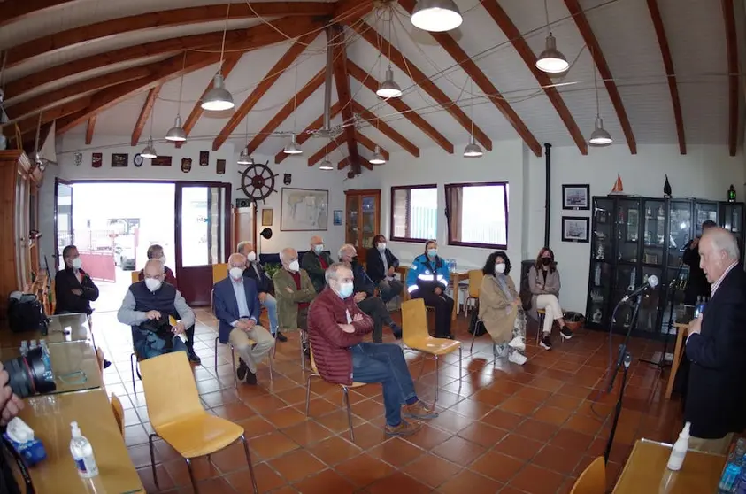 Presentacion da temporada nautica no Club Maritimo Carrumeiro de Corcubion