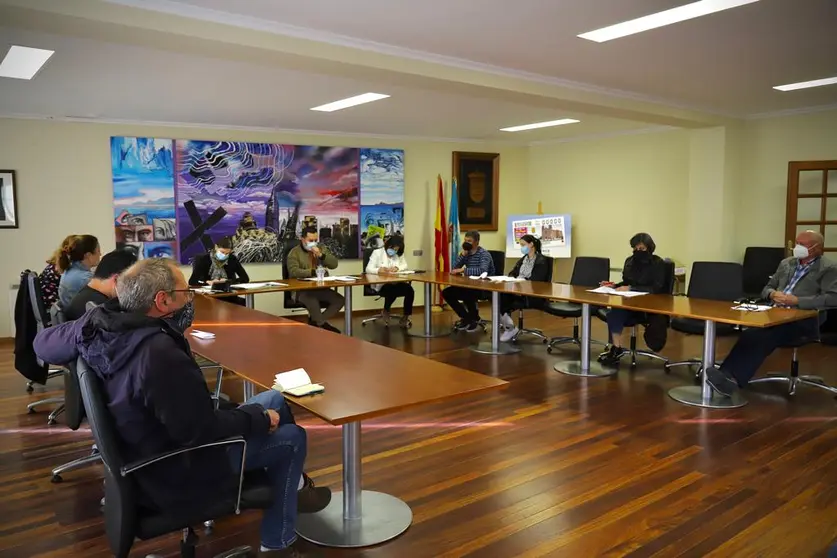 A corporación de Muxía chega a un consenso para aprobar o Plan Único e salvar máis de 500.000 euros destinados a obras e melloras no municipio
