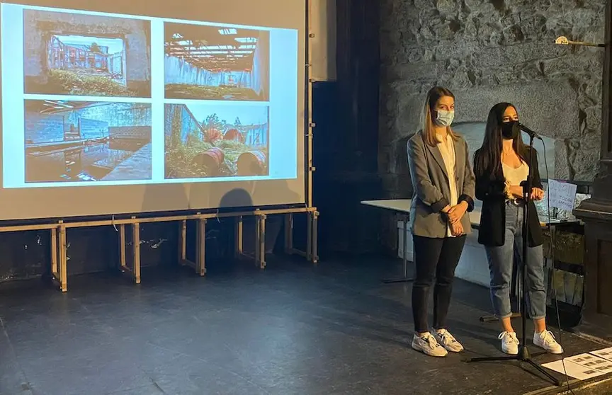 Maria Gonzalez Figueroa e Paula Castineira autoras da Costa das Baleas