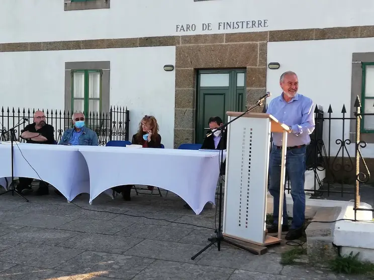 Alexandre Nerium presenta no Faro de Fisterra Aras do Mar