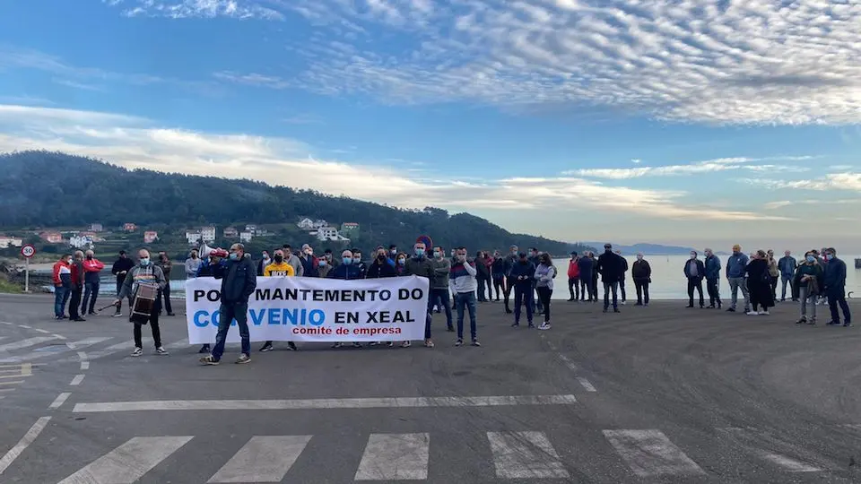 Manifestacion de XEAL polo mantemento do convenio