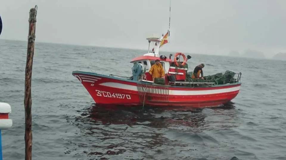 Barco Nuevo Maria del Carmen de Camarinas