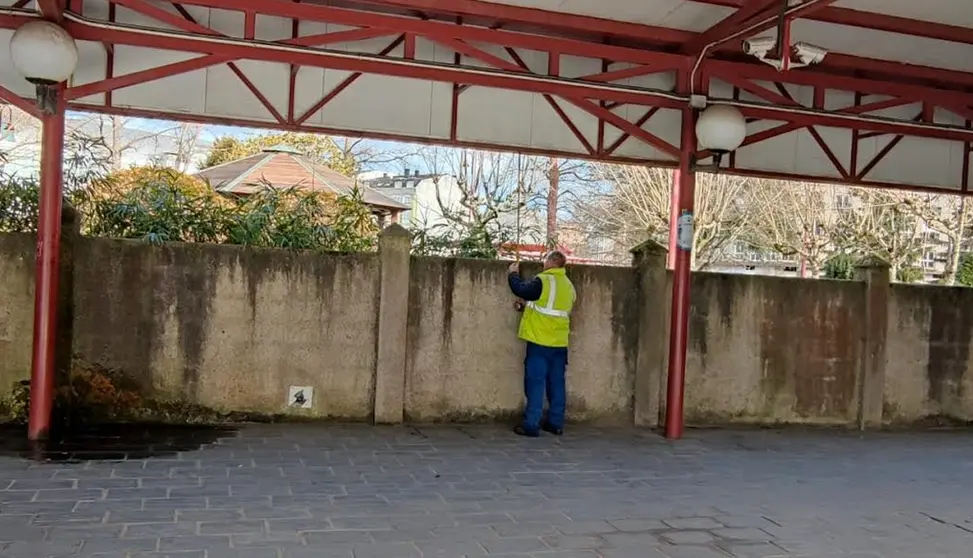 Estado deplorable da Estacion de Buses de Carballo1