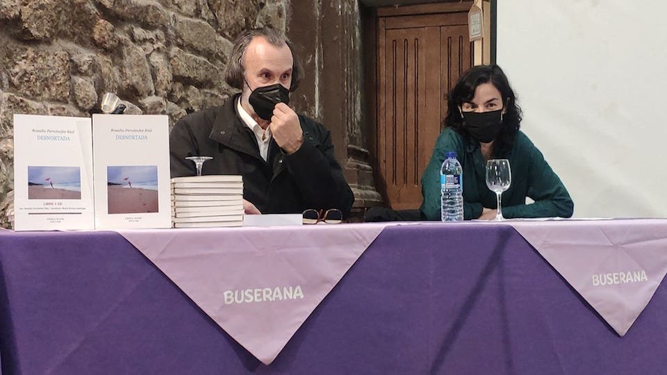 Miguel Anxo Fernan Vello e Rosalia Fdez Rial en Corcubion