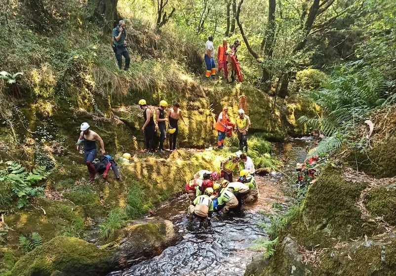 Rescate no rio Mazaricos 2