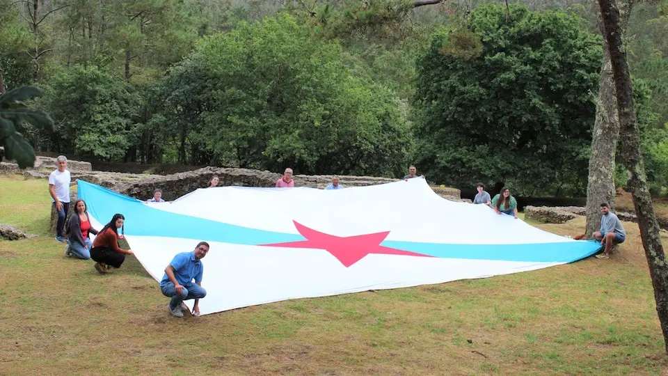 bandeira_borneiroGaliza Nova