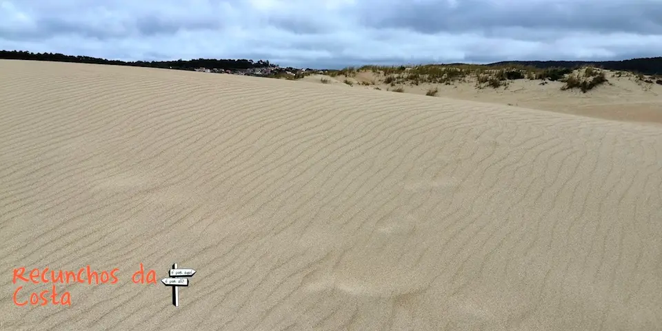 Recunchos da Costa-Dunas virxes da praia da Barra