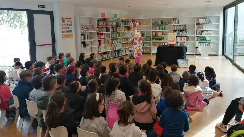 Ratinos Lonxedetodo visitas_biblioteca Rego da Balsa