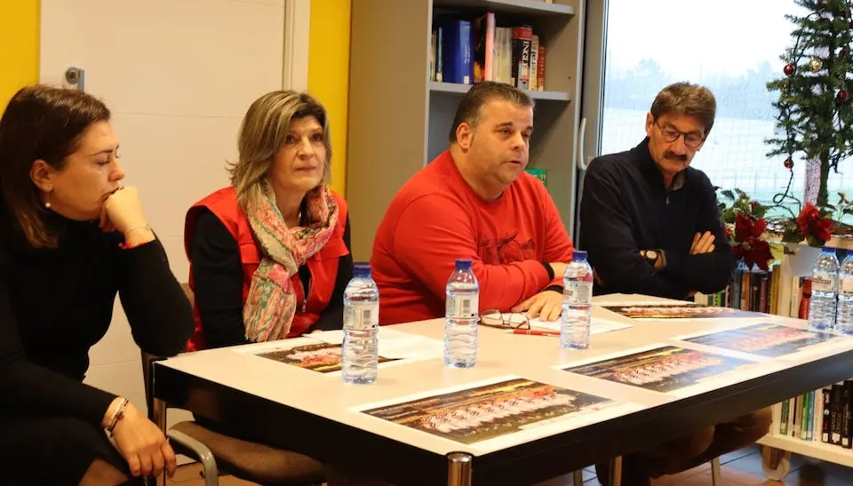 Silvia Cancela, Rebeca Veiga, Óscar Leis e José Manuel Pequeño durante a presentación