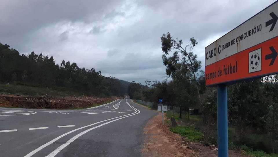 Senda ou Autopista ata o Faro Corcubion
